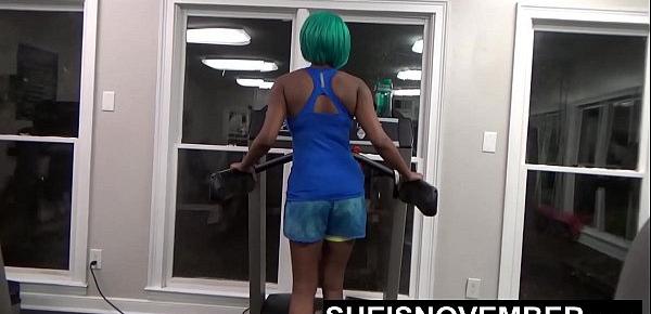  Naked Workout With Pussy And Ass Out Turns Blowjob For Stranger